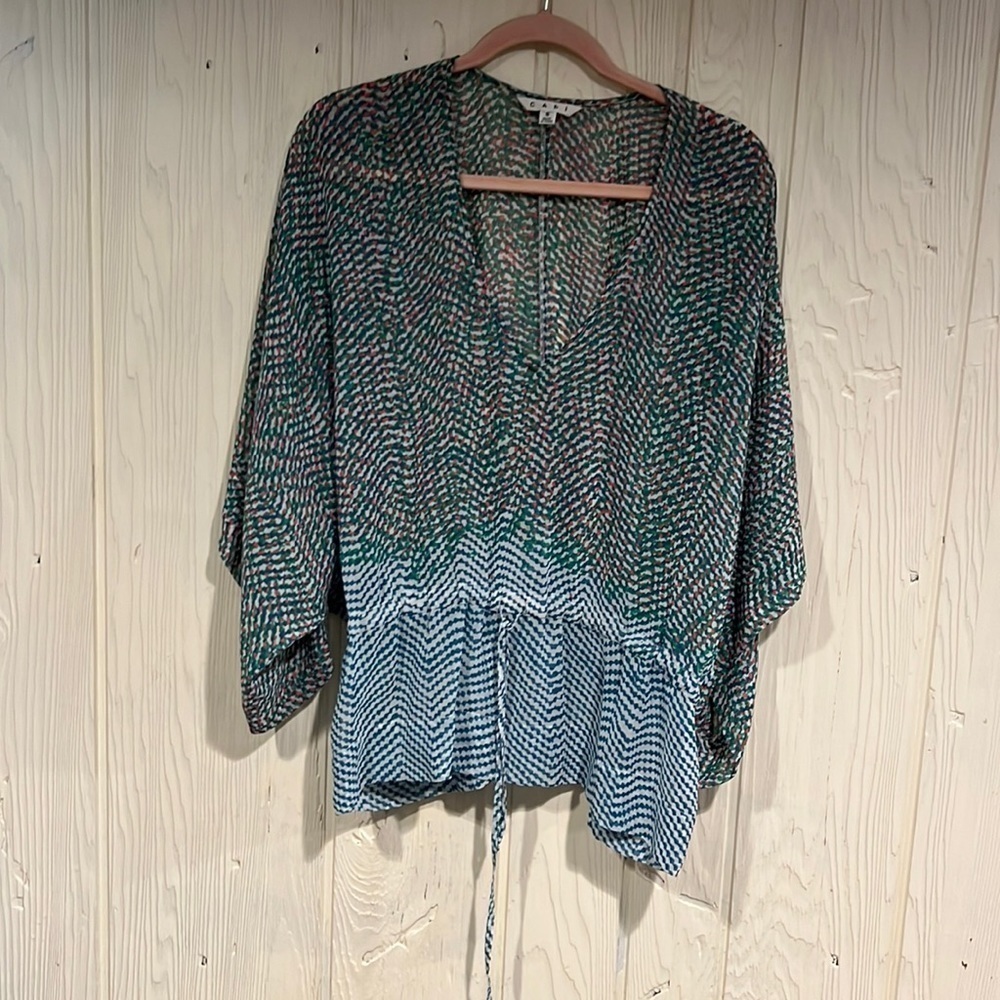 𝅺cabi shear top with elastic and draw string at waist size small